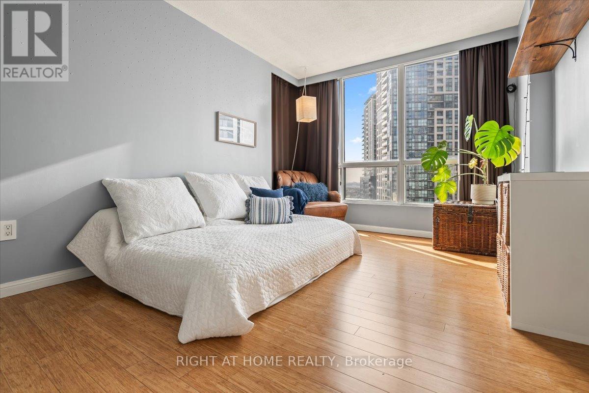 1011 - 101 Subway Crescent, Toronto, Ontario  M9B 6K4 - Photo 15 - W12421807