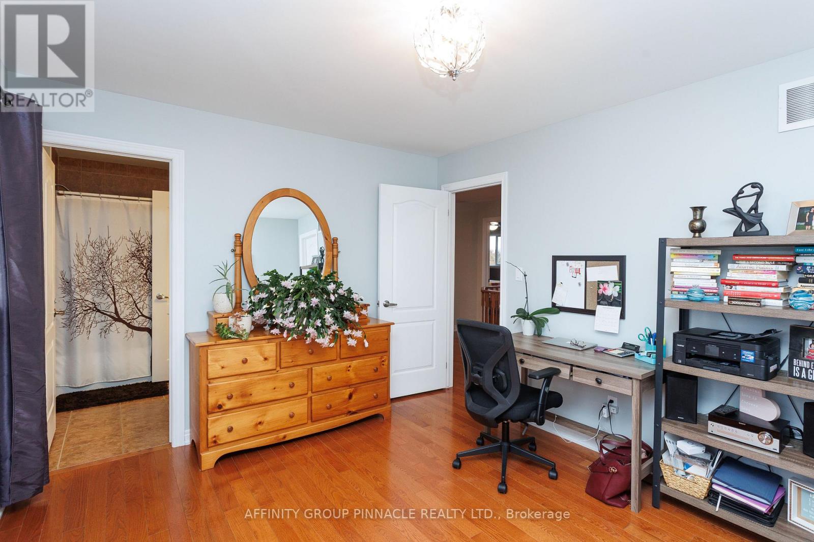 8 Horton Place, Kawartha Lakes, Ontario  K9V 0C2 - Photo 27 - X12661864