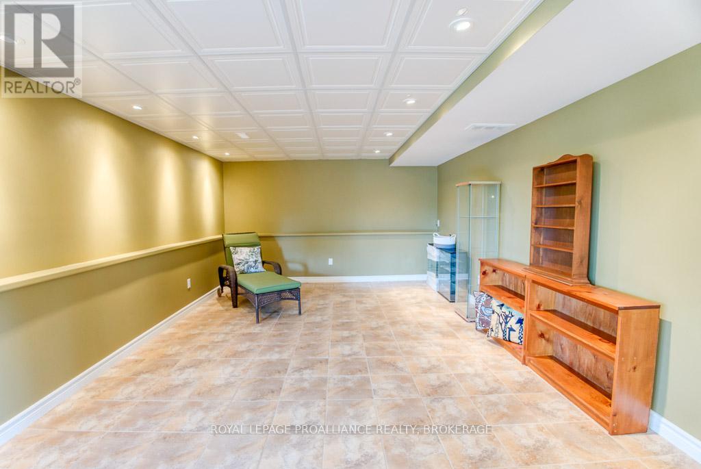 2318 15 Highway, Kingston, Ontario  K7L 4V3 - Photo 31 - X12661808