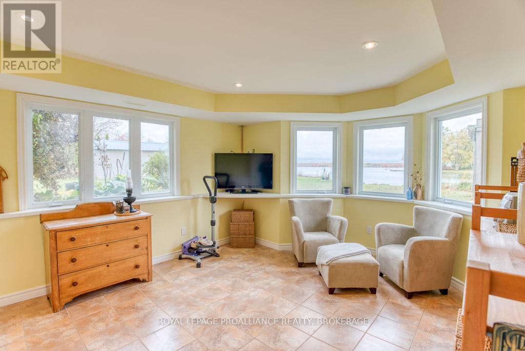 2318 15 Highway, Kingston, Ontario  K7L 4V3 - Photo 32 - X12661808