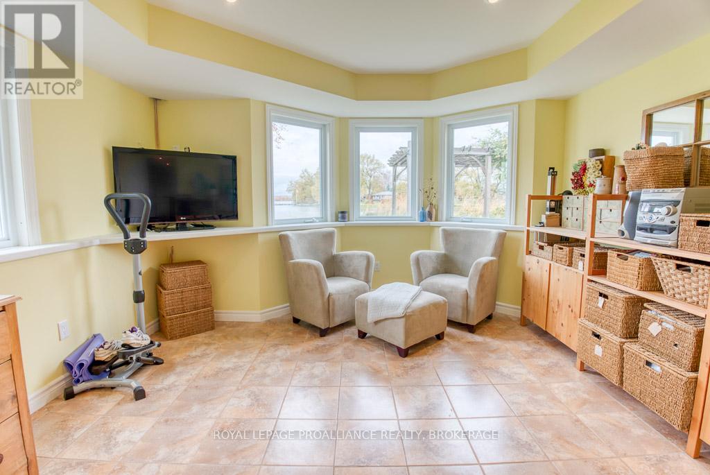 2318 15 Highway, Kingston, Ontario  K7L 4V3 - Photo 33 - X12661808