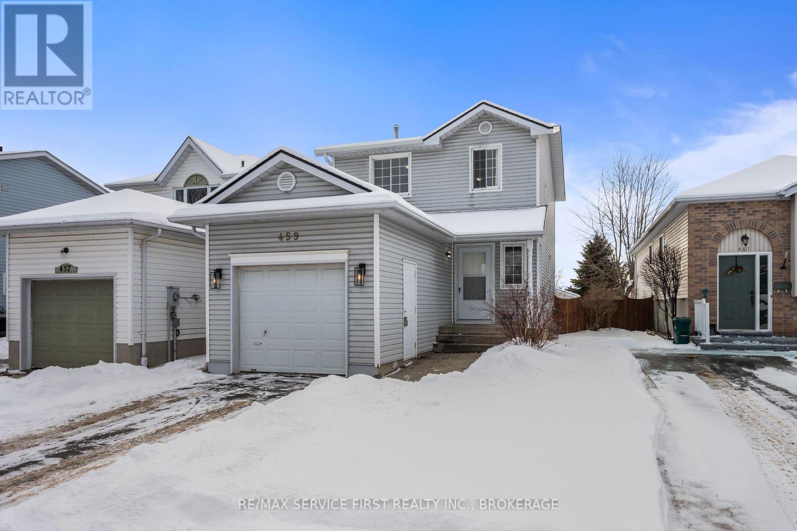 459 Grandtrunk Avenue, Kingston, Ontario K7M 8W9 - Photo 2 - X12662032