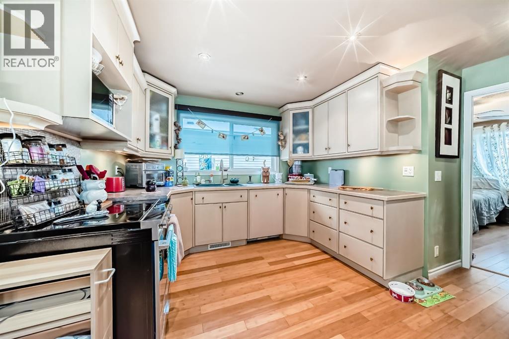 274 Templeview Way Ne, Calgary, Alberta  T1Y 3Y9 - Photo 4 - A2270298