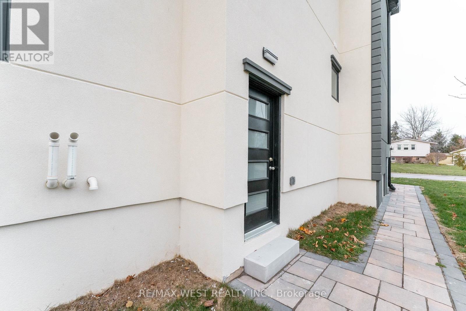 185 Riverview Boulevard, St. Catharines, Ontario  L2T 3M6 - Photo 38 - X12660580