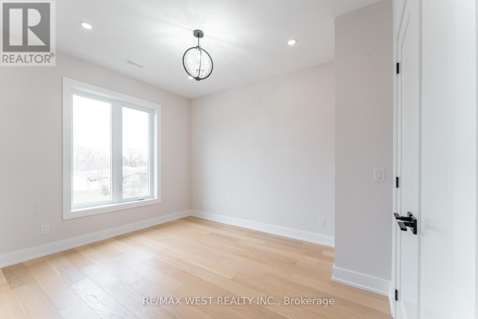 185 Riverview Boulevard, St. Catharines, Ontario  L2T 3M6 - Photo 26 - X12660580