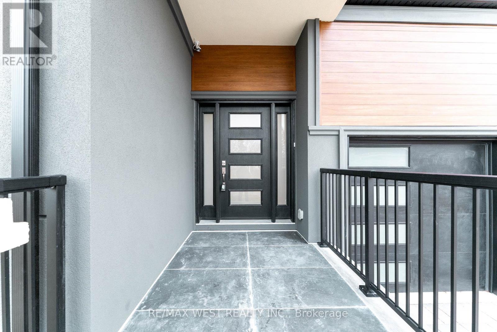 185 Riverview Boulevard, St. Catharines, Ontario  L2T 3M6 - Photo 4 - X12660580