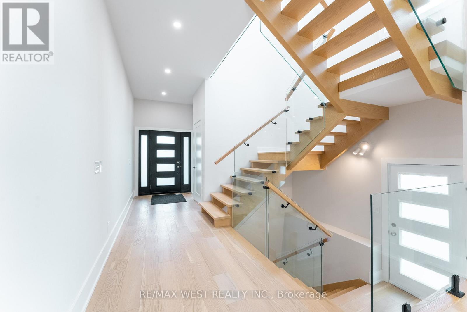 185 Riverview Boulevard, St. Catharines, Ontario  L2T 3M6 - Photo 7 - X12660580