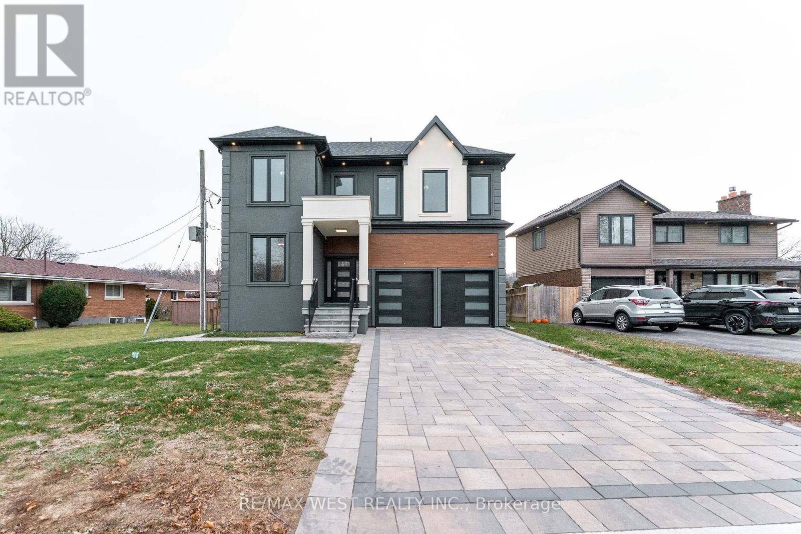 185 Riverview Boulevard, St. Catharines, Ontario  L2T 3M6 - Photo 1 - X12660580