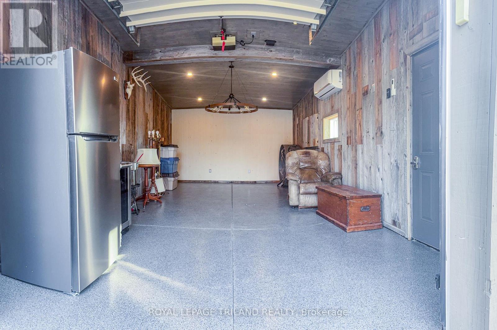 6058 Stone Church Road, Central Elgin, Ontario  N0L 2L0 - Photo 7 - X12661742