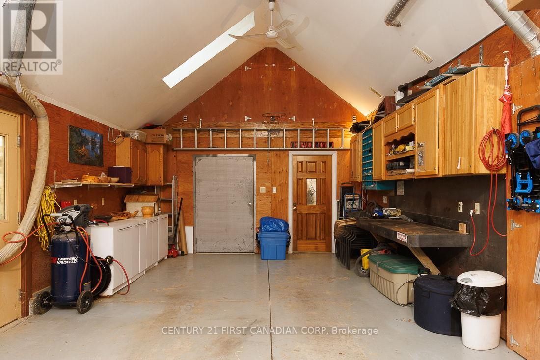 297 Alma Street, St. Thomas, Ontario  N5P 3B9 - Photo 19 - X12661826