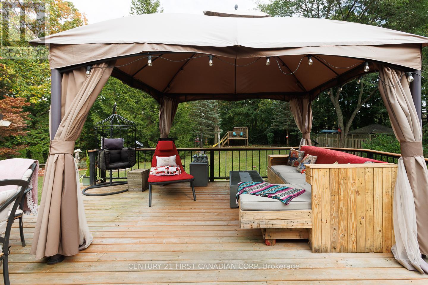 297 Alma Street, St. Thomas, Ontario  N5P 3B9 - Photo 47 - X12661826