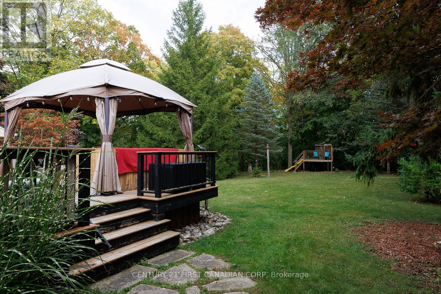 297 Alma Street, St. Thomas, Ontario  N5P 3B9 - Photo 48 - X12661826