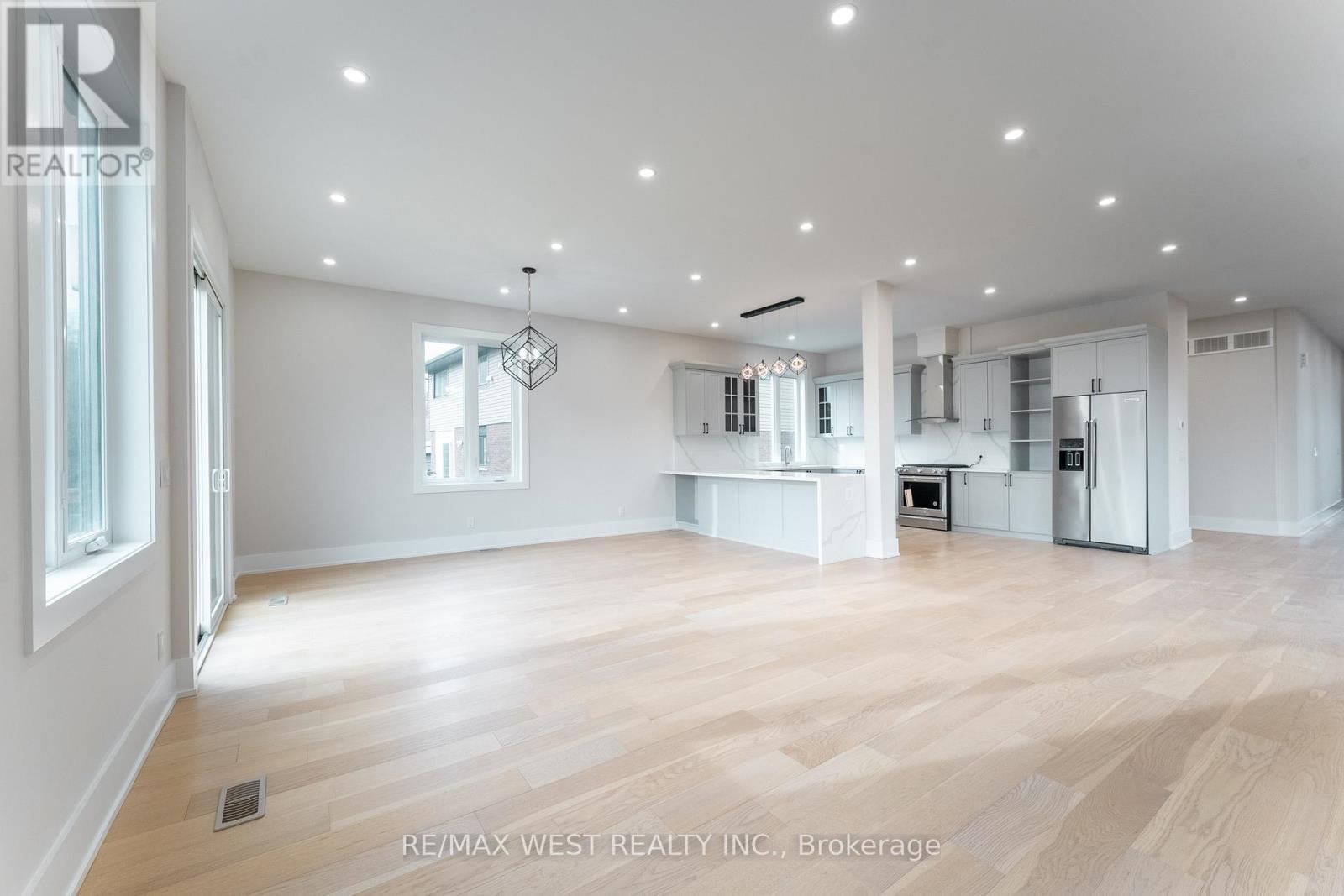 185 Riverview Boulevard, St. Catharines, Ontario  L2T 3M6 - Photo 13 - X12660580