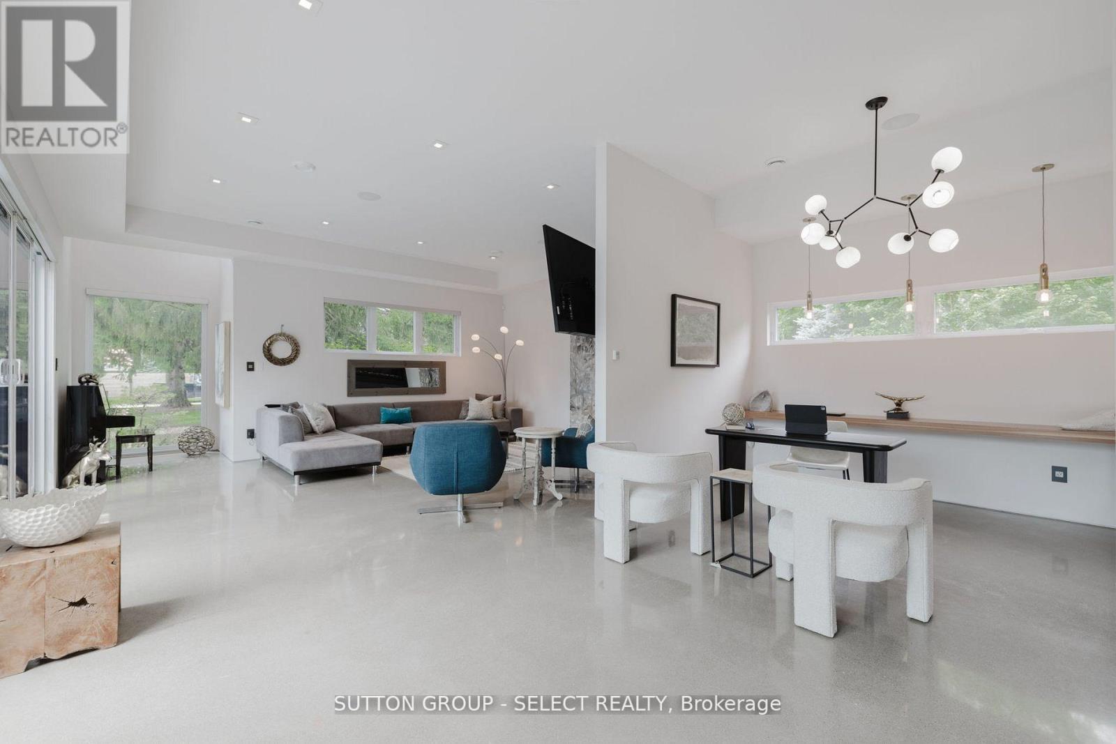 9385 Elviage Drive, London South, Ontario  N6K 4R8 - Photo 11 - X12661930