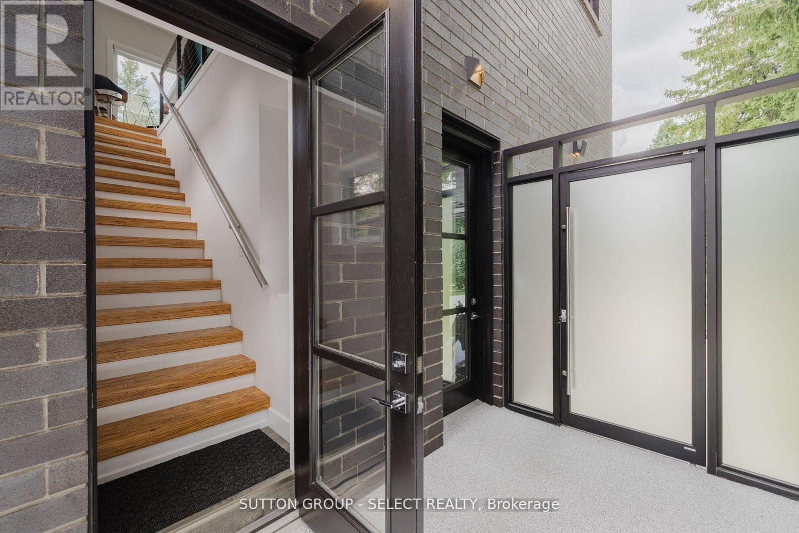 9385 Elviage Drive, London South, Ontario  N6K 4R8 - Photo 30 - X12661930