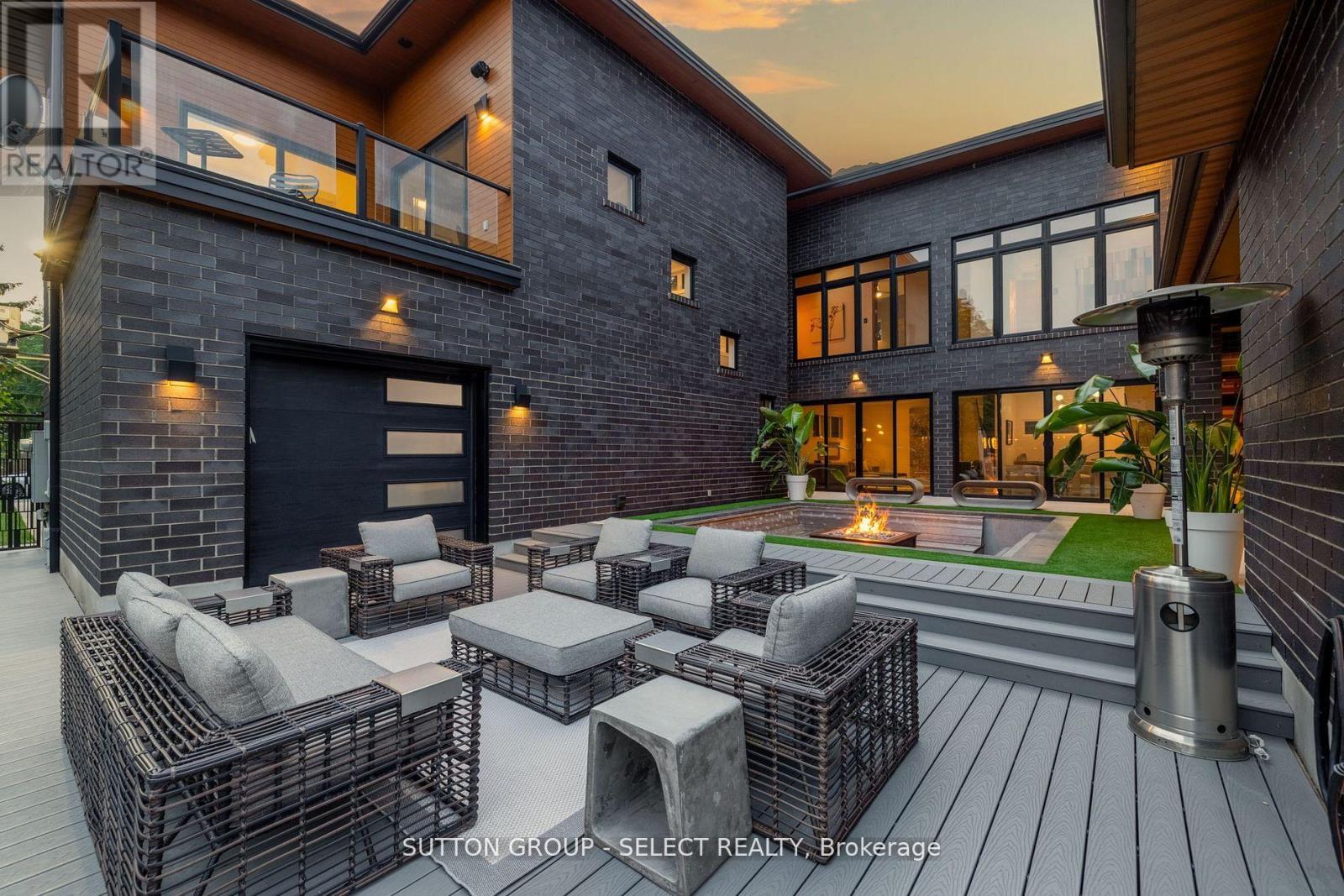 9385 Elviage Drive, London South, Ontario  N6K 4R8 - Photo 38 - X12661930