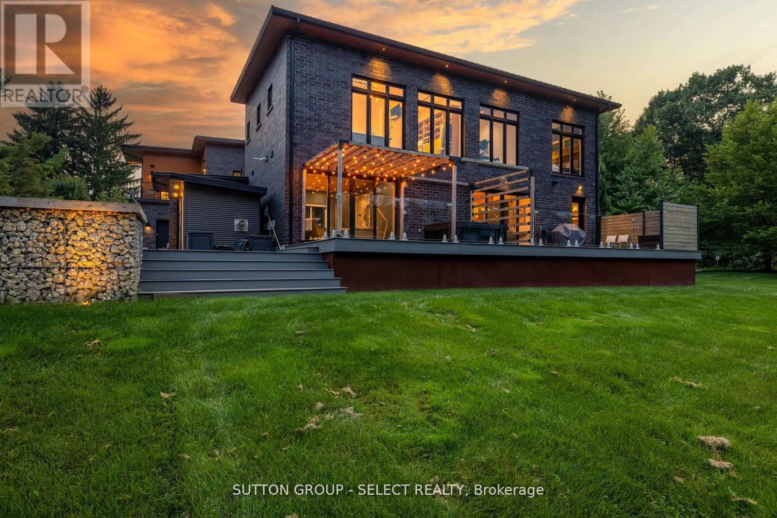 9385 Elviage Drive, London South, Ontario  N6K 4R8 - Photo 44 - X12661930