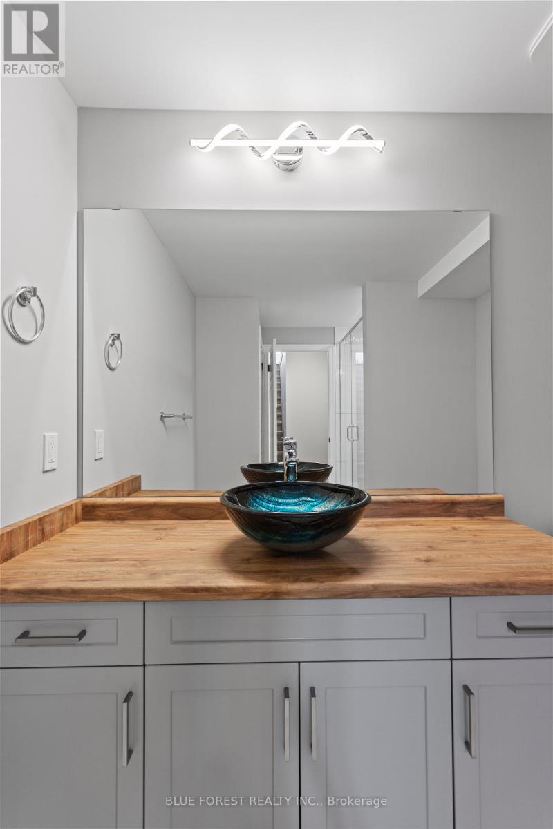 218 Snyders Avenue, Central Elgin, Ontario  N0L 1B0 - Photo 26 - X12662054