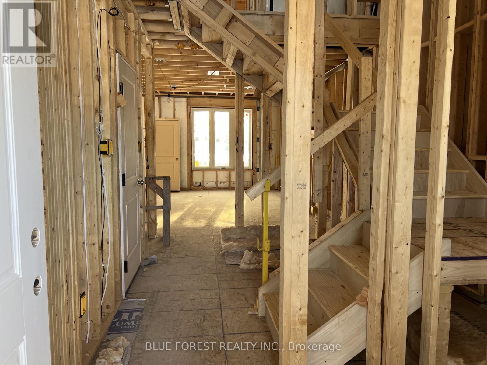 288 Ashford Street, Central Elgin, Ontario  N0L 1B0 - Photo 7 - X12662078