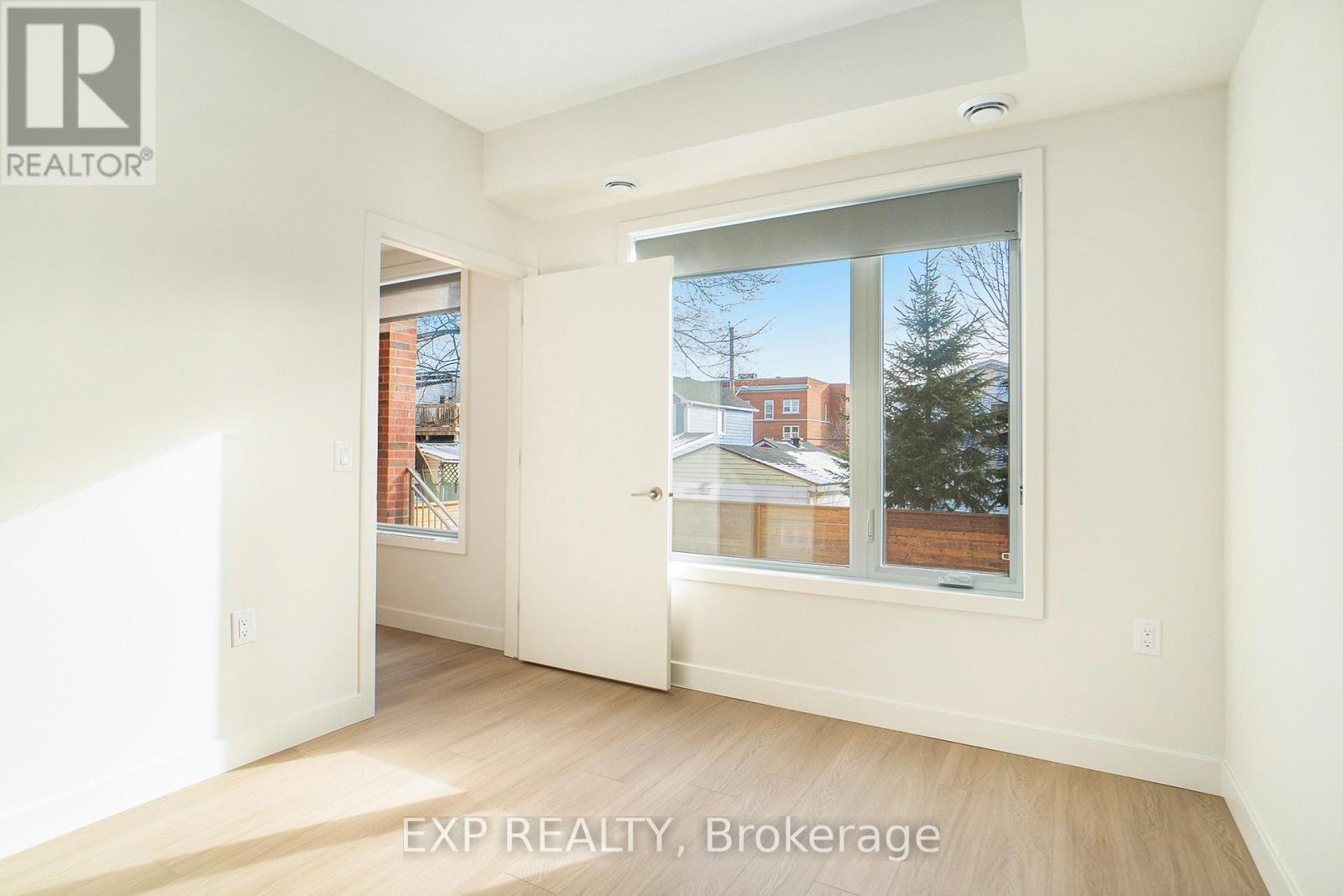 158 Laval Street, Ottawa, Ontario  K1L 7Z4 - Photo 11 - X12661758