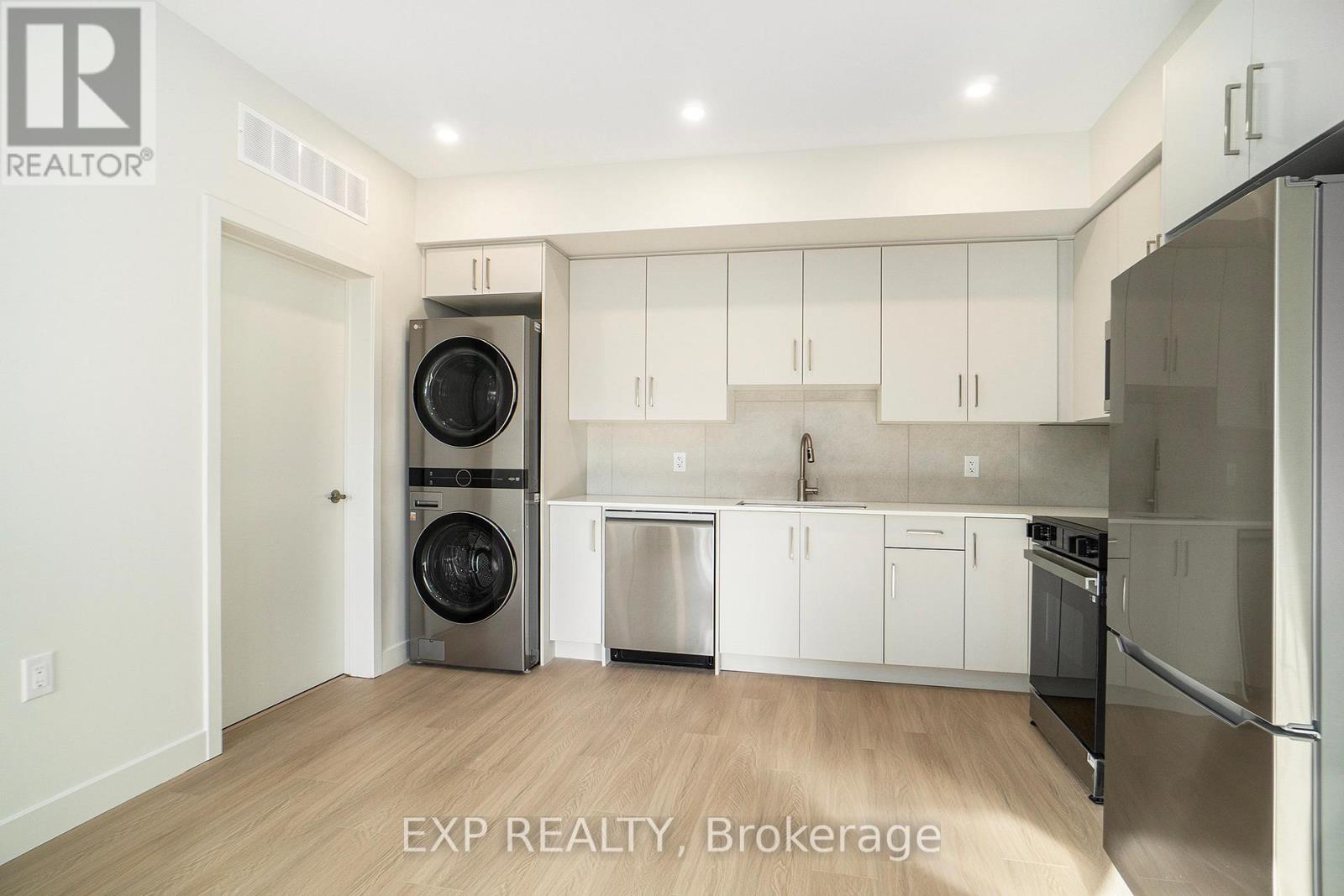 158 Laval Street, Ottawa, Ontario  K1L 7Z4 - Photo 7 - X12661758