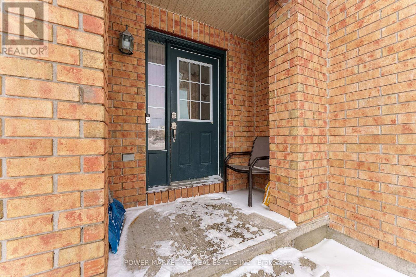 116 Esterbrook Drive, Ottawa, Ontario K1W 0A8 - Photo 3 - X12661760