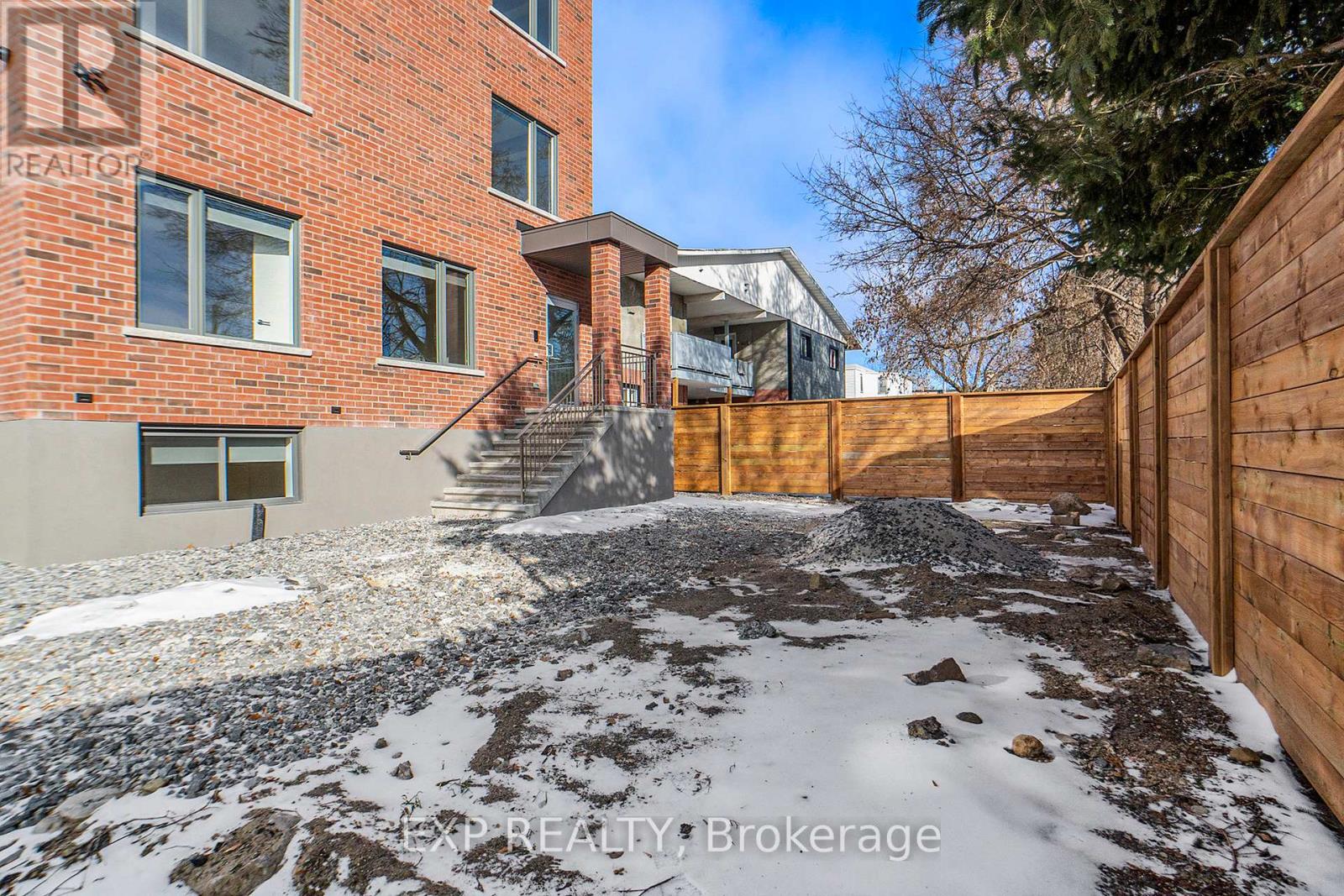 7 - 158 Laval Street, Ottawa, Ontario  K1L 7Z4 - Photo 12 - X12661764