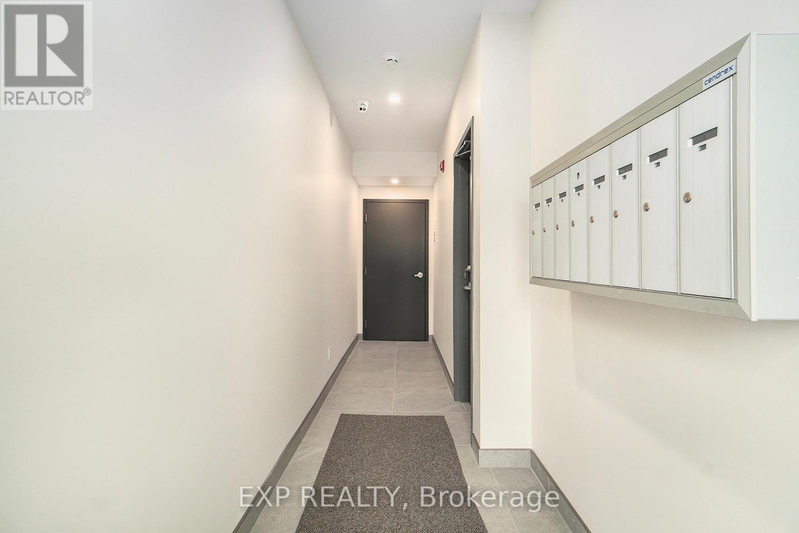 7 - 158 Laval Street, Ottawa, Ontario  K1L 7Z4 - Photo 13 - X12661764