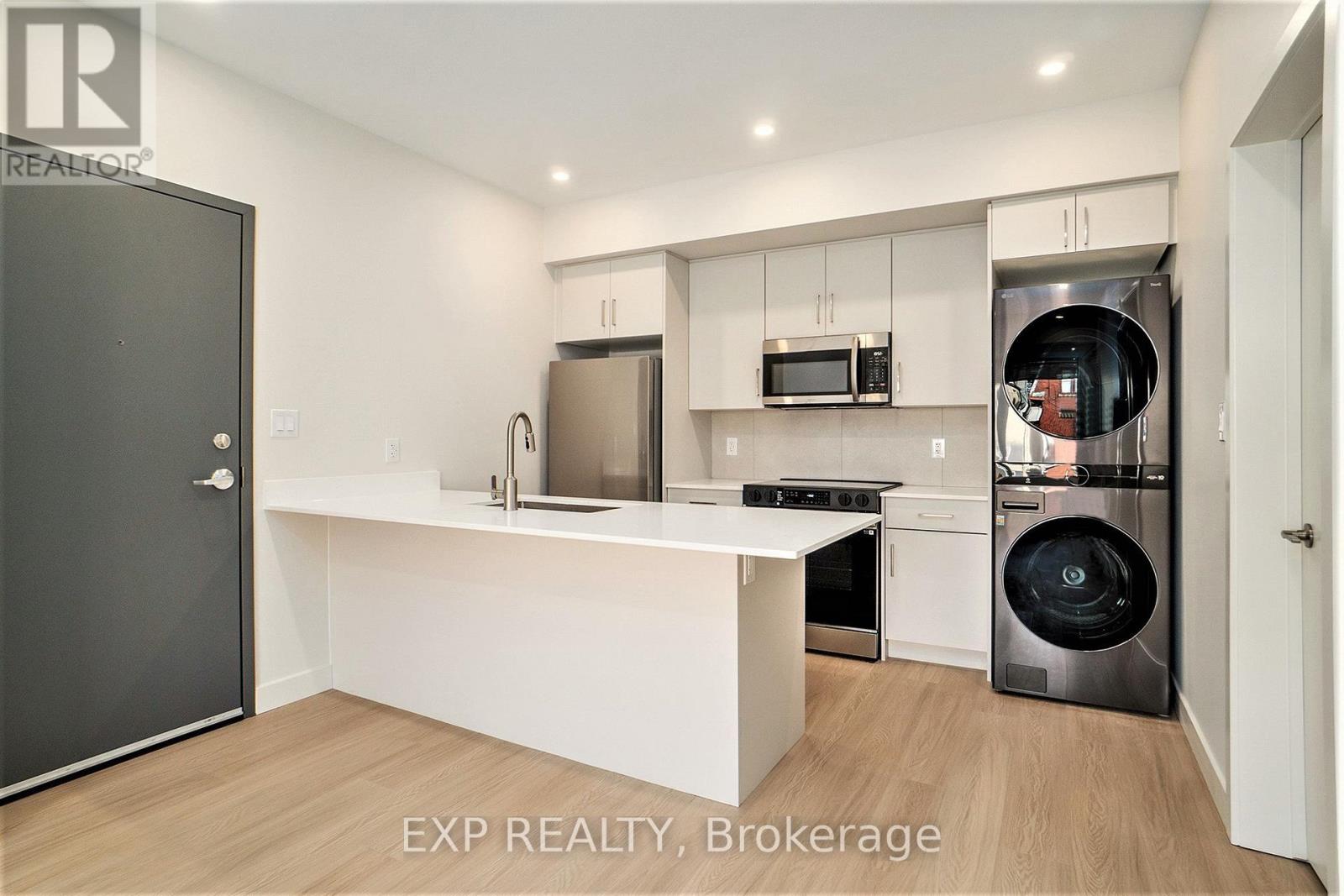 7 - 158 Laval Street, Ottawa, Ontario  K1L 7Z4 - Photo 6 - X12661764