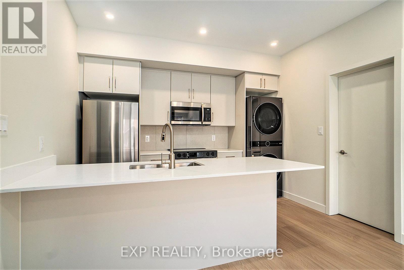 7 - 158 Laval Street, Ottawa, Ontario  K1L 7Z4 - Photo 7 - X12661764