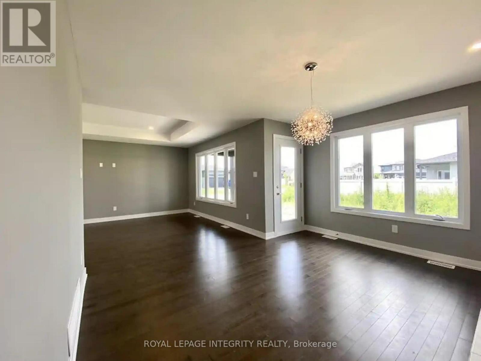 187 Hybrid Street, Russell, Ontario  K0A 1W0 - Photo 3 - X12661840