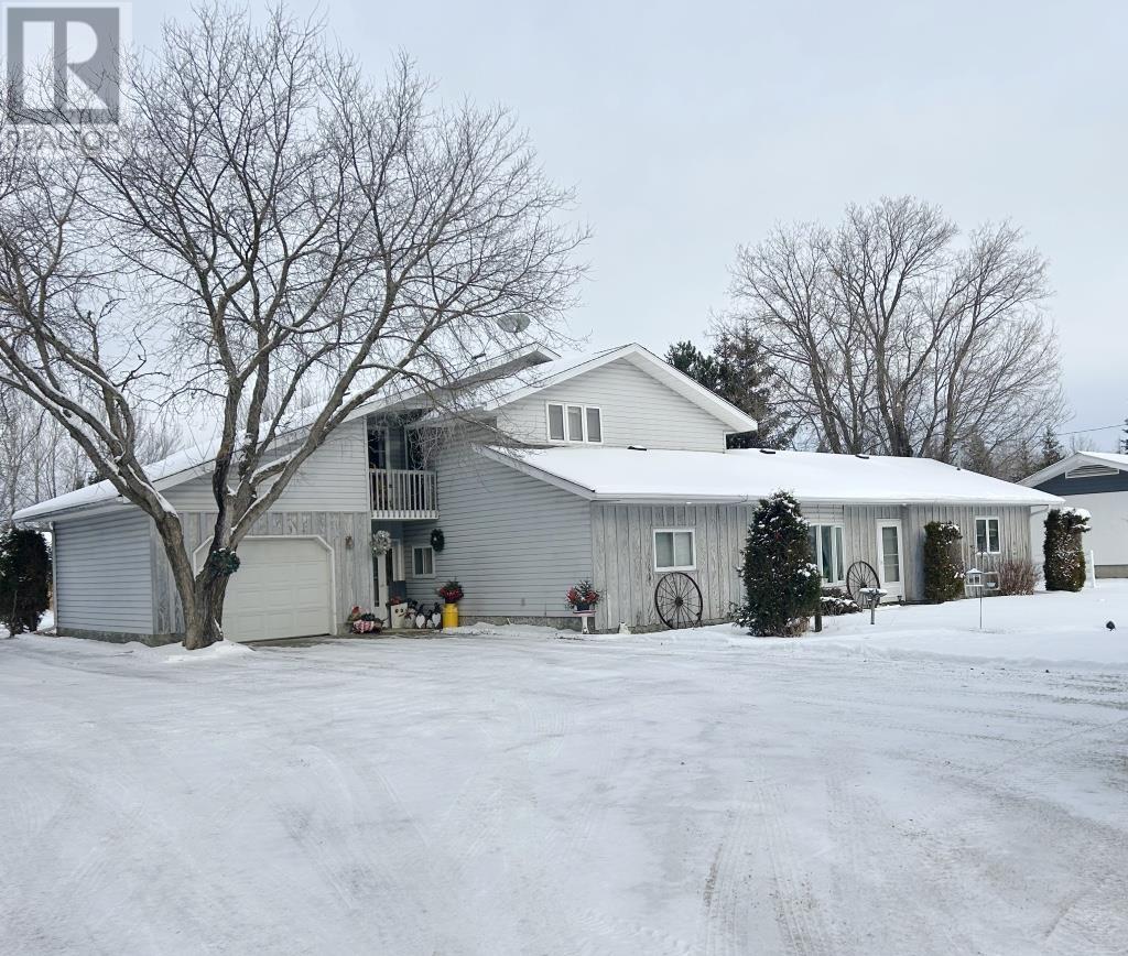 520 Hwy 11/71, Alberton Township, Ontario