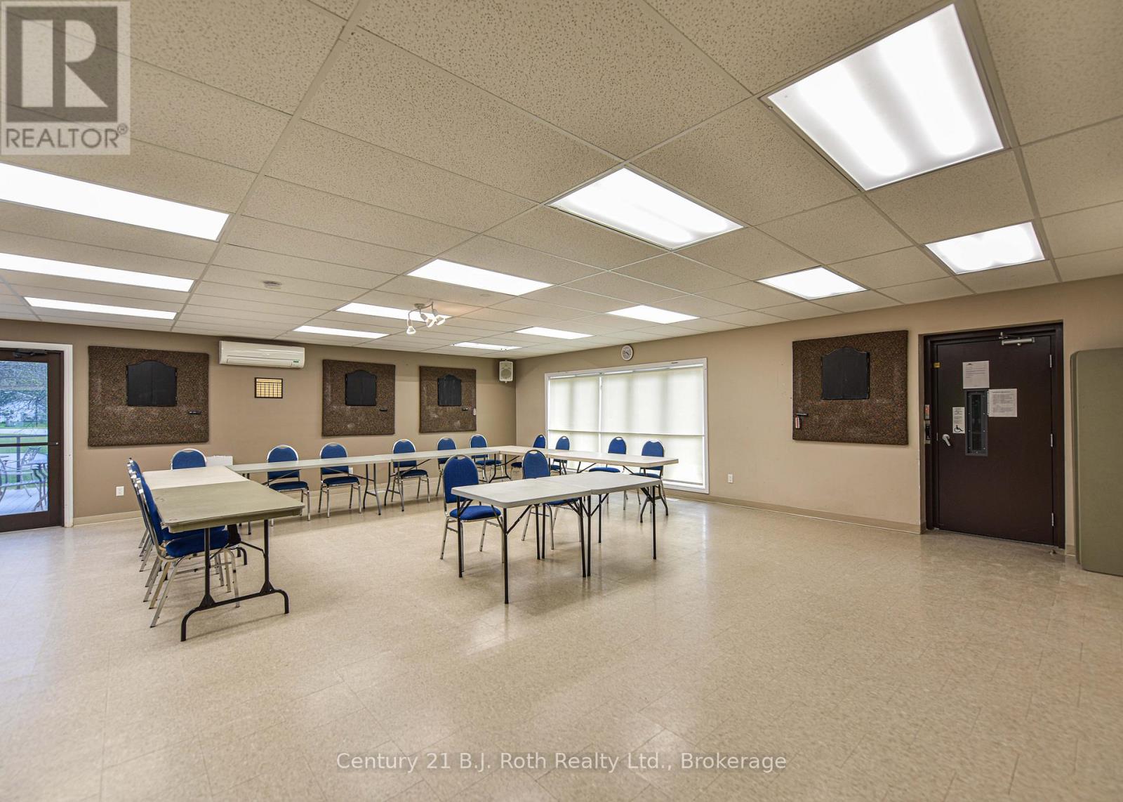 56 Tecumseth Pines Drive, New Tecumseth, Ontario  L0G 1W0 - Photo 42 - N12377199