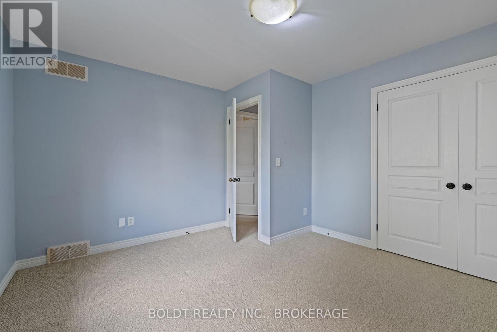 34 Fitzgerald Street E, St. Catharines, Ontario  L2R 0A4 - Photo 24 - X12662066