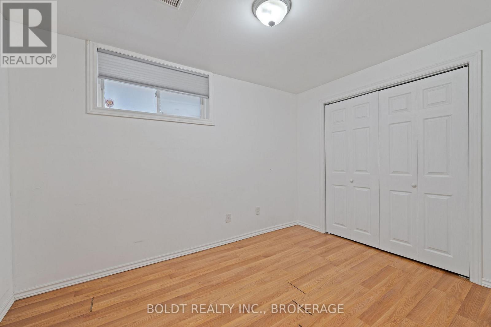 34 Fitzgerald Street E, St. Catharines, Ontario  L2R 0A4 - Photo 33 - X12662066