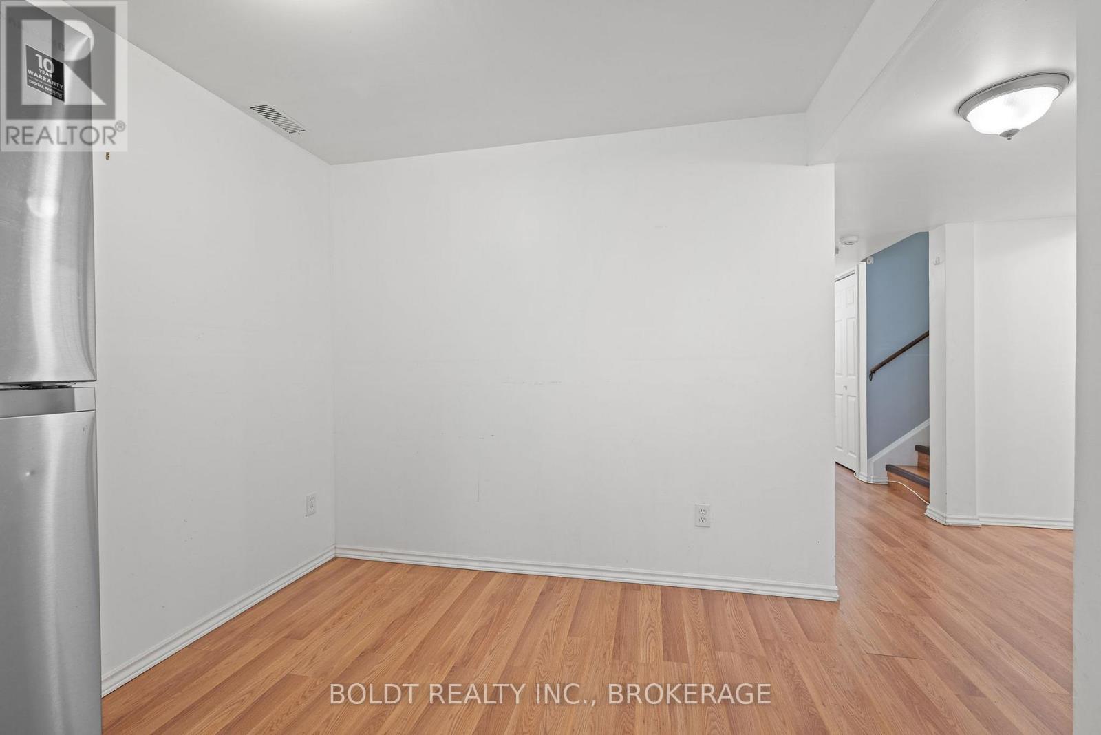 34 Fitzgerald Street E, St. Catharines, Ontario  L2R 0A4 - Photo 35 - X12662066