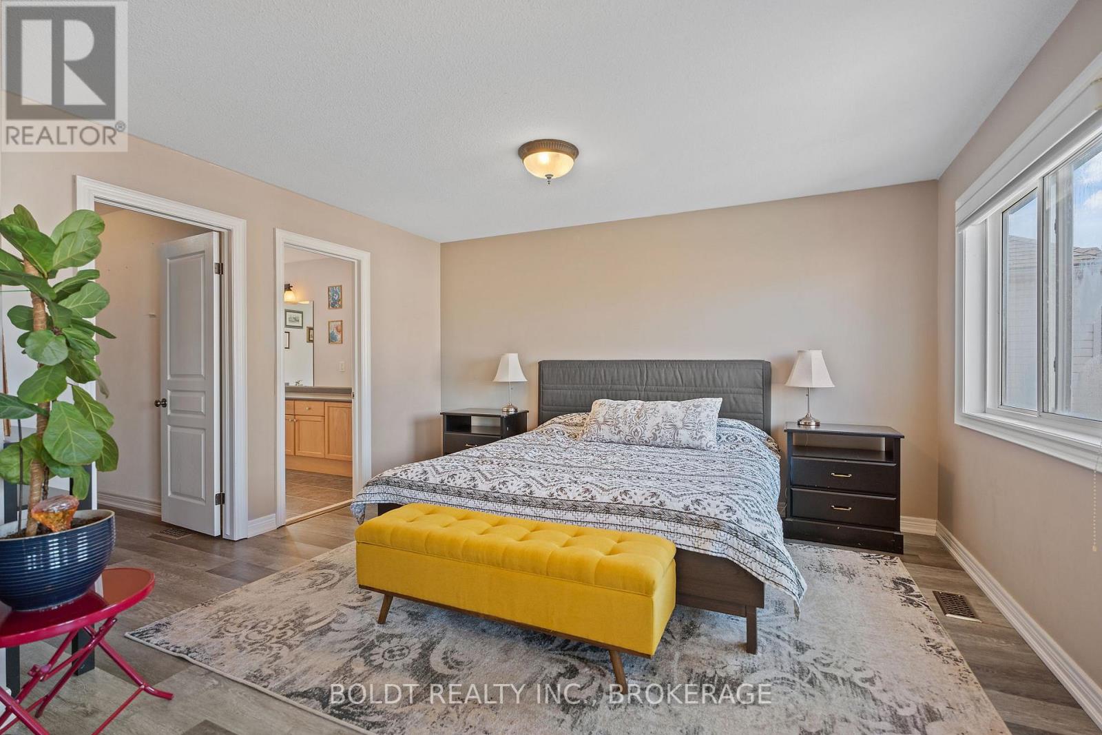 8114 Windsong Drive, Niagara Falls, Ontario  L2H 3M4 - Photo 16 - X12662088