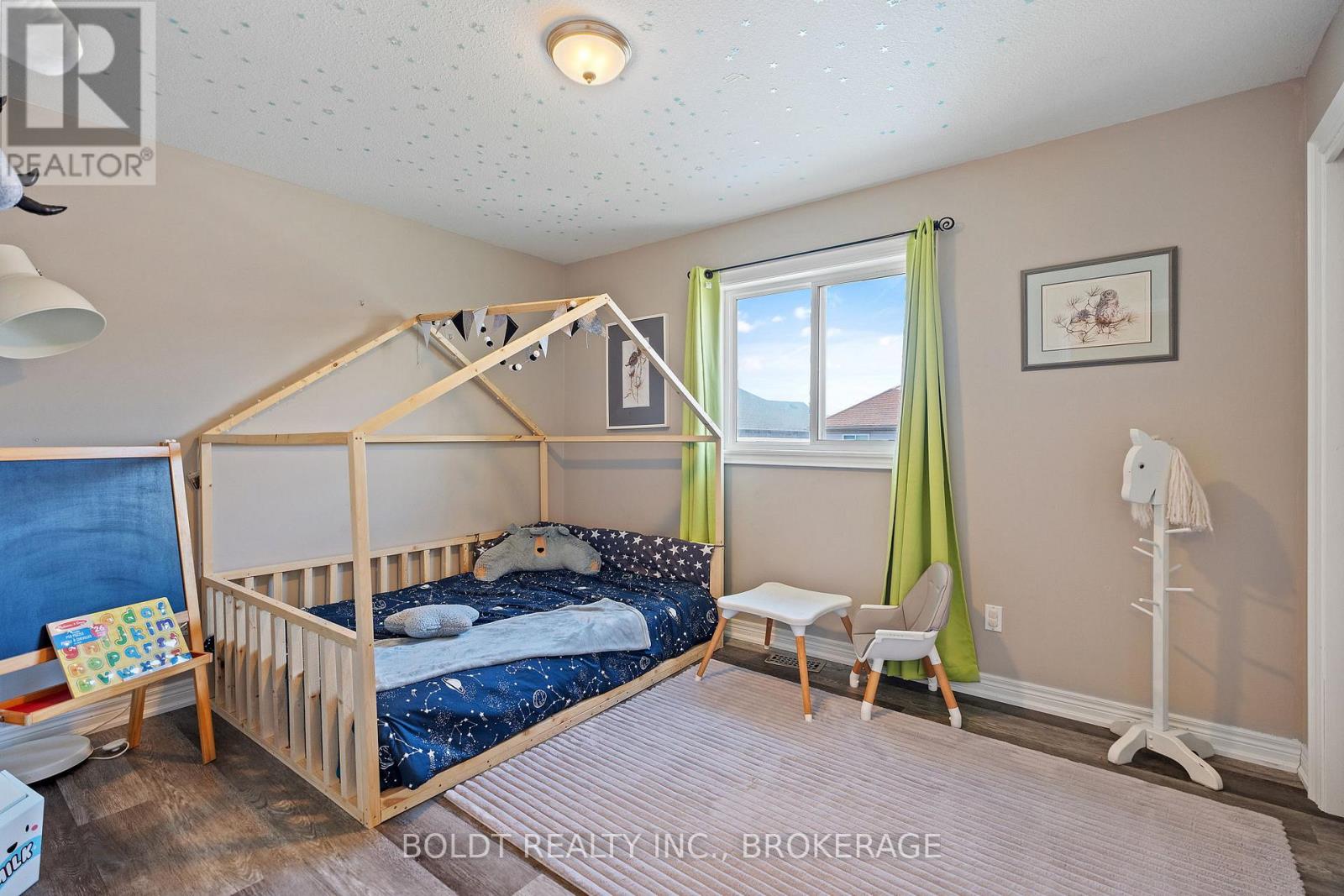 8114 Windsong Drive, Niagara Falls, Ontario  L2H 3M4 - Photo 22 - X12662088