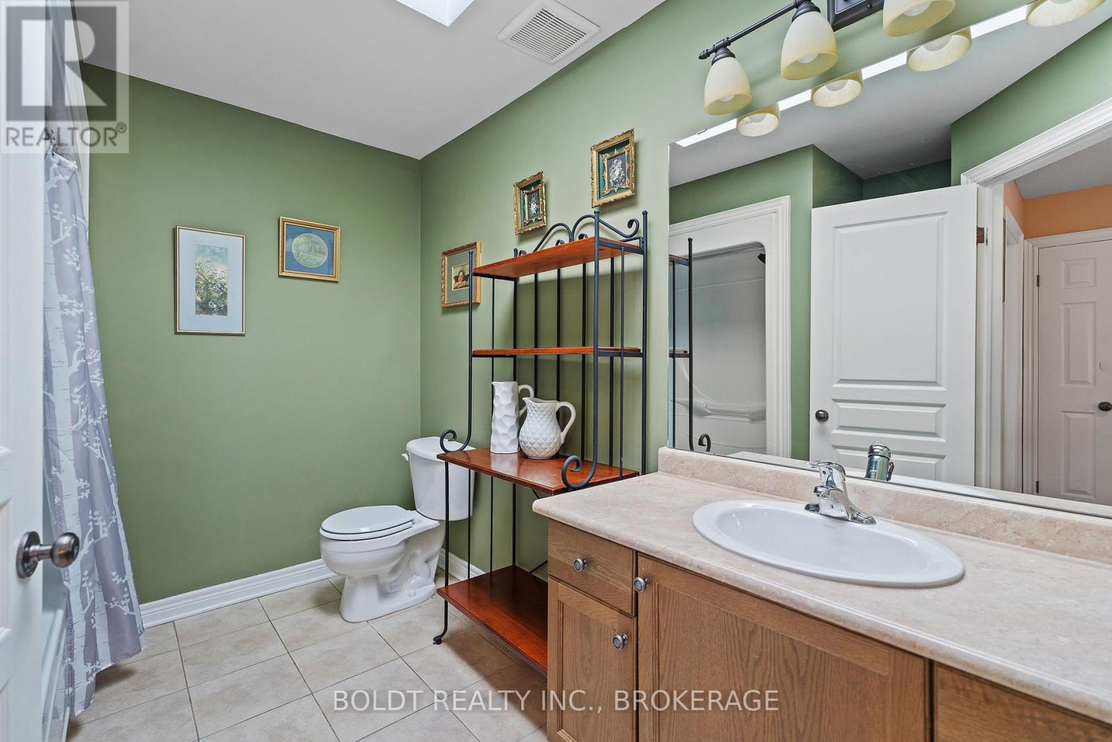 8114 Windsong Drive, Niagara Falls, Ontario  L2H 3M4 - Photo 24 - X12662088