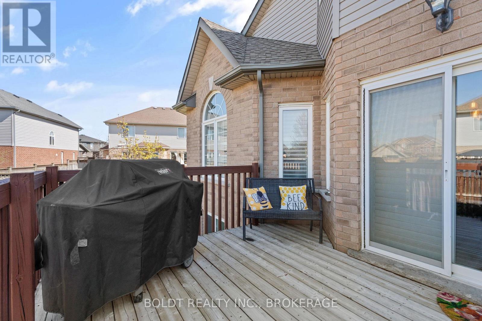 8114 Windsong Drive, Niagara Falls, Ontario  L2H 3M4 - Photo 33 - X12662088