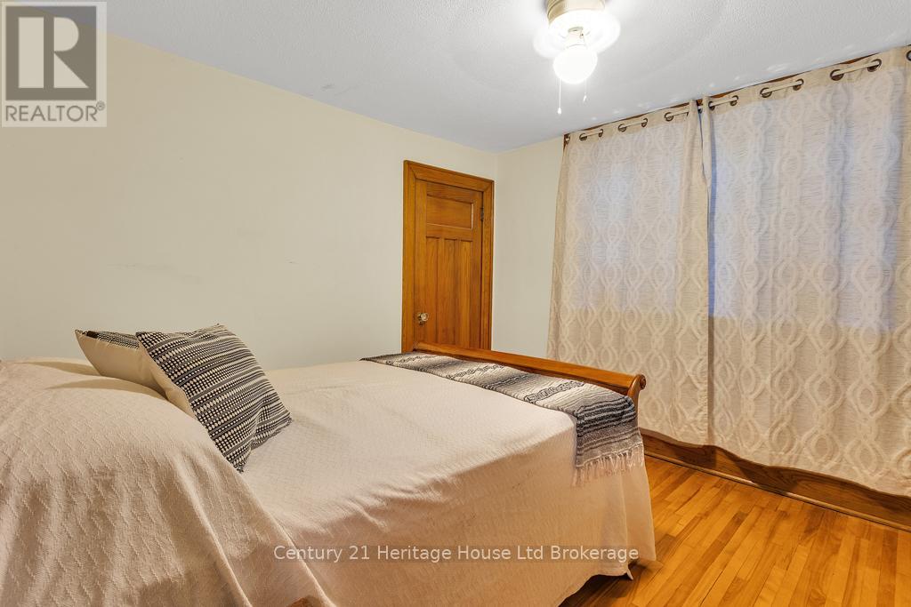 48 Brock Street W, Tillsonburg, Ontario  N4G 2A5 - Photo 12 - X12661944