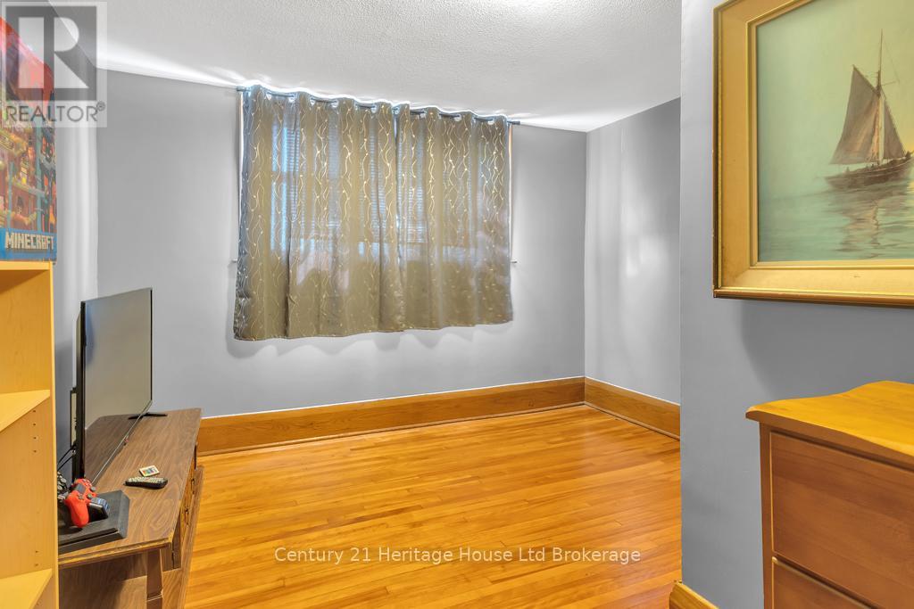 48 Brock Street W, Tillsonburg, Ontario  N4G 2A5 - Photo 14 - X12661944