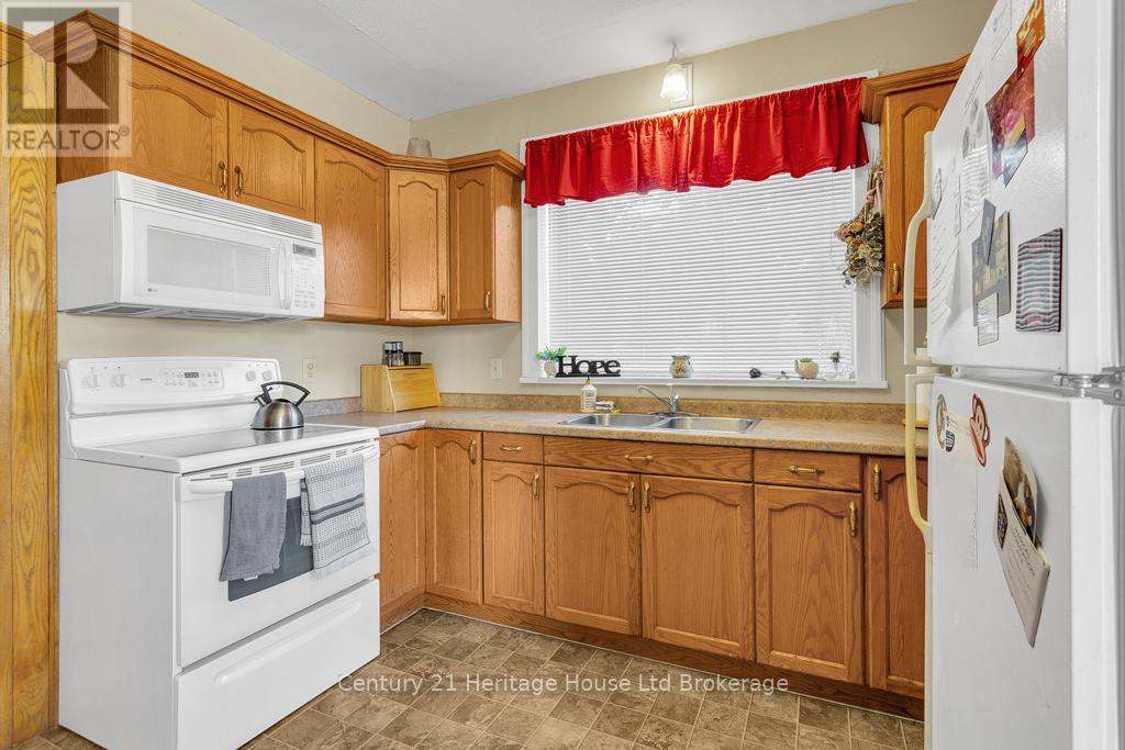 48 Brock Street W, Tillsonburg, Ontario  N4G 2A5 - Photo 8 - X12661944