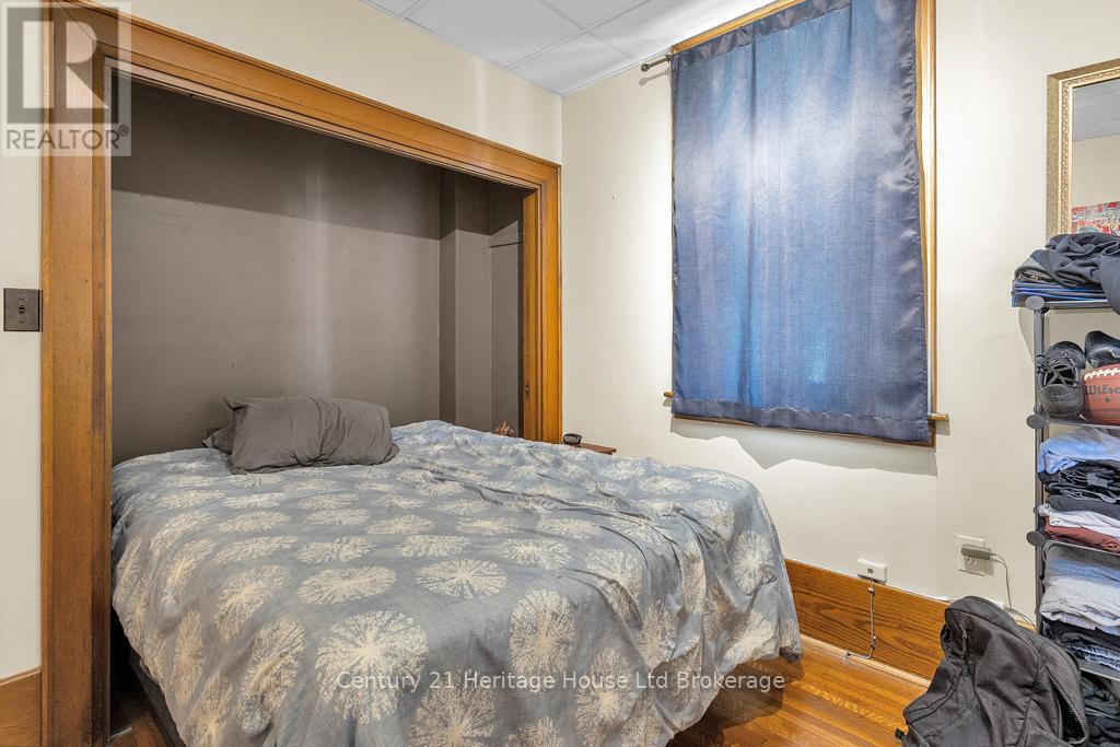 48 Brock Street W, Tillsonburg, Ontario  N4G 2A5 - Photo 9 - X12661944