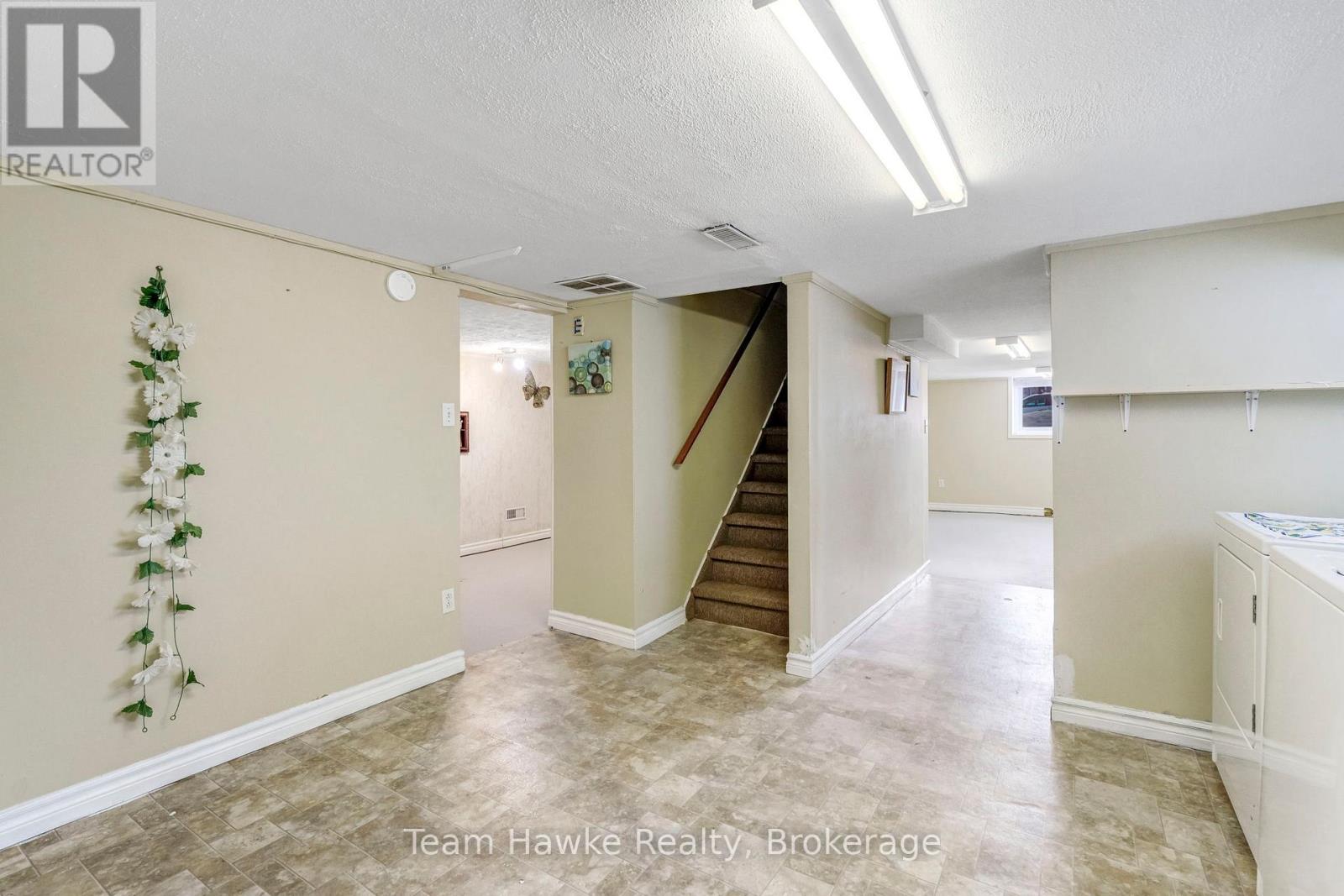 264 Kingfisher Avenue, Tay (Port Mcnicoll), Ontario  L0K 1R0 - Photo 22 - S12661814