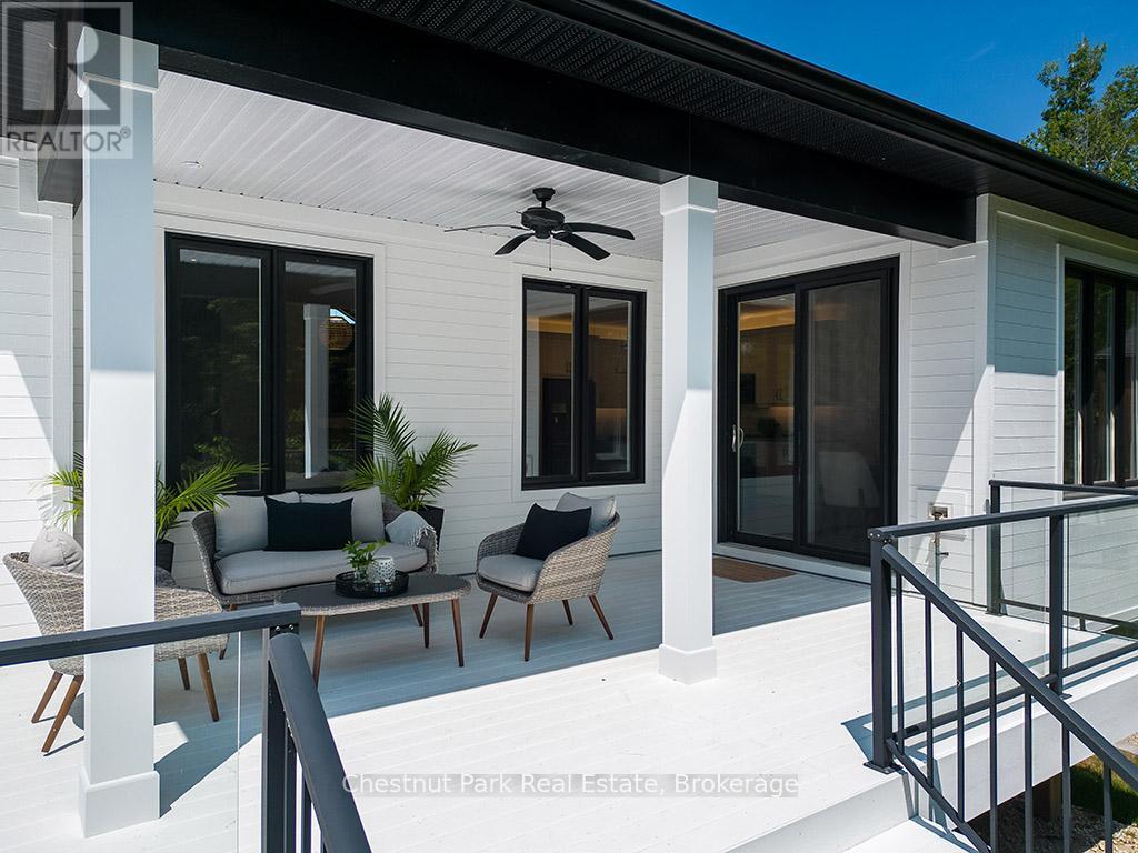 2237 Shore Lane, Wasaga Beach, Ontario  L9Y 2X7 - Photo 3 - S12661904