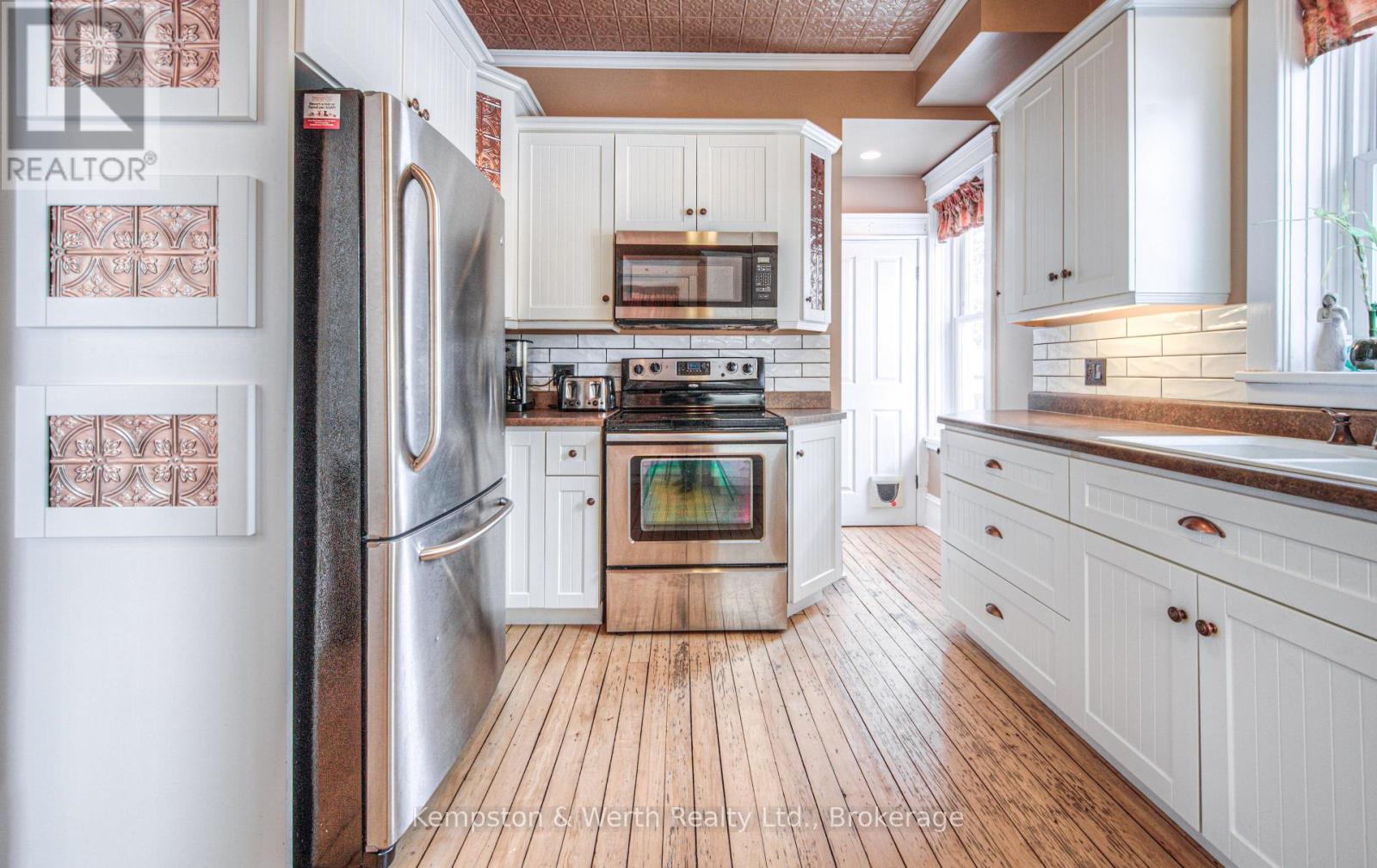 333 Barber Avenue N, North Perth, Ontario  N4W 1R8 - Photo 15 - X12661780