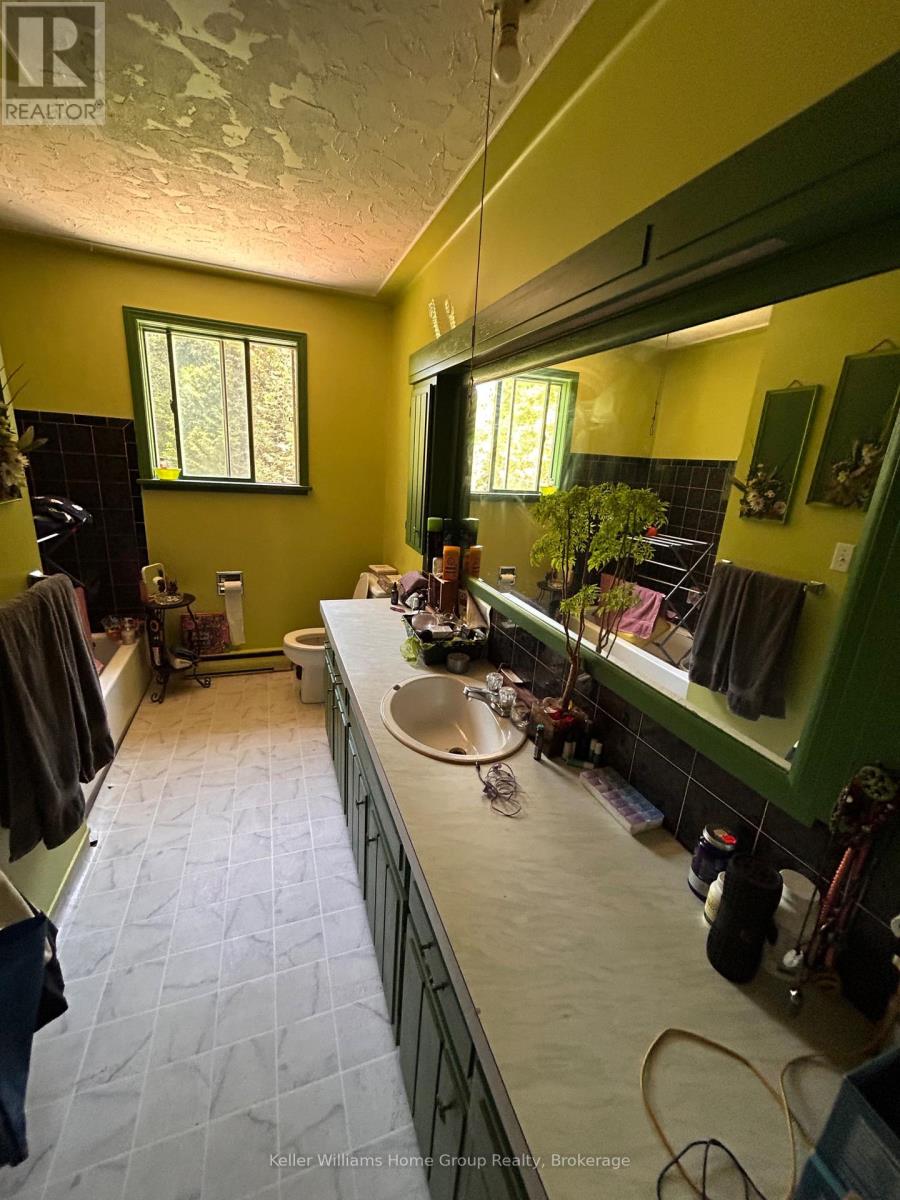 135431 9th Line, Grey Highlands, Ontario  N0C 1H0 - Photo 17 - X12661994