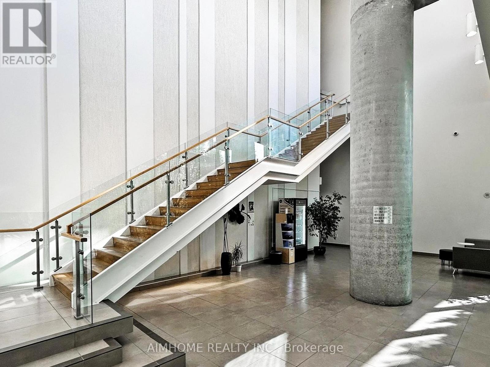 1802 - 29 Singer Court, Toronto, Ontario  M2K 0B3 - Photo 5 - C12661774