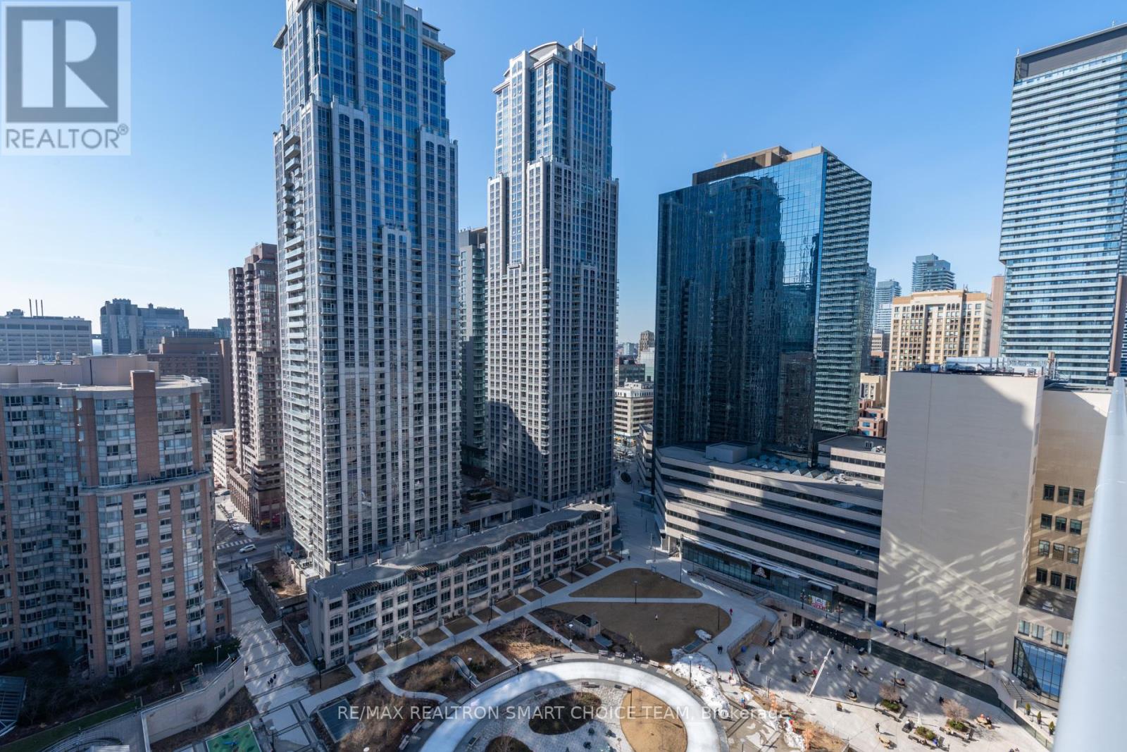1914 - 386 YONGE STREET, Toronto, Ontario